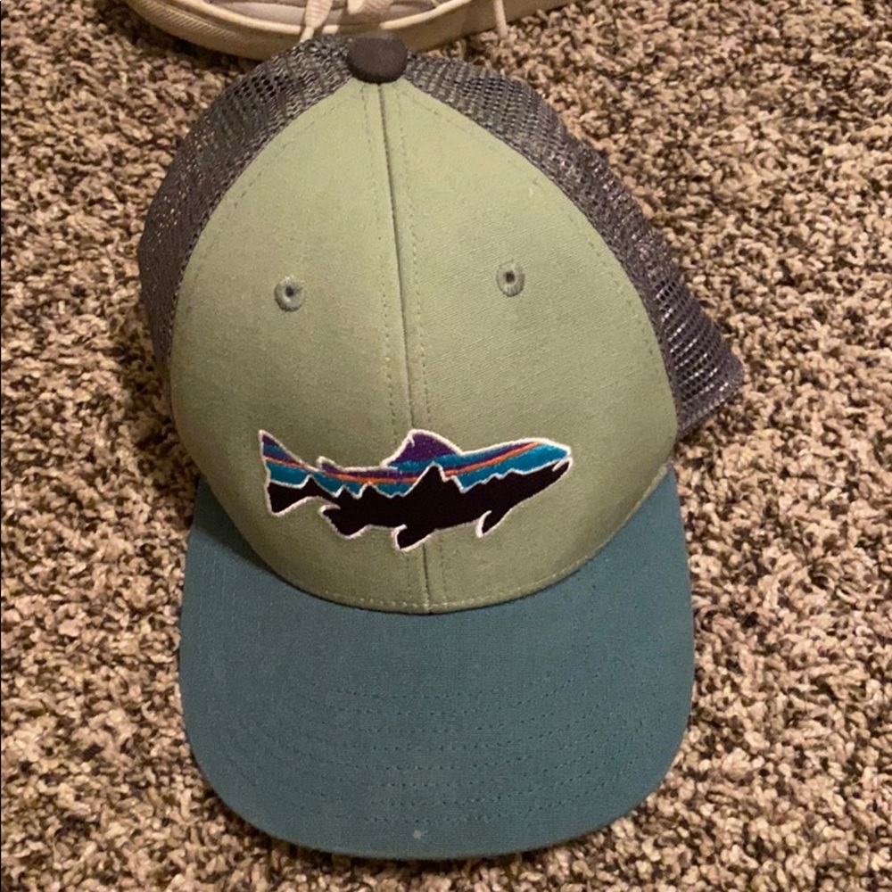Patagonia trucker cap🧢 🐠